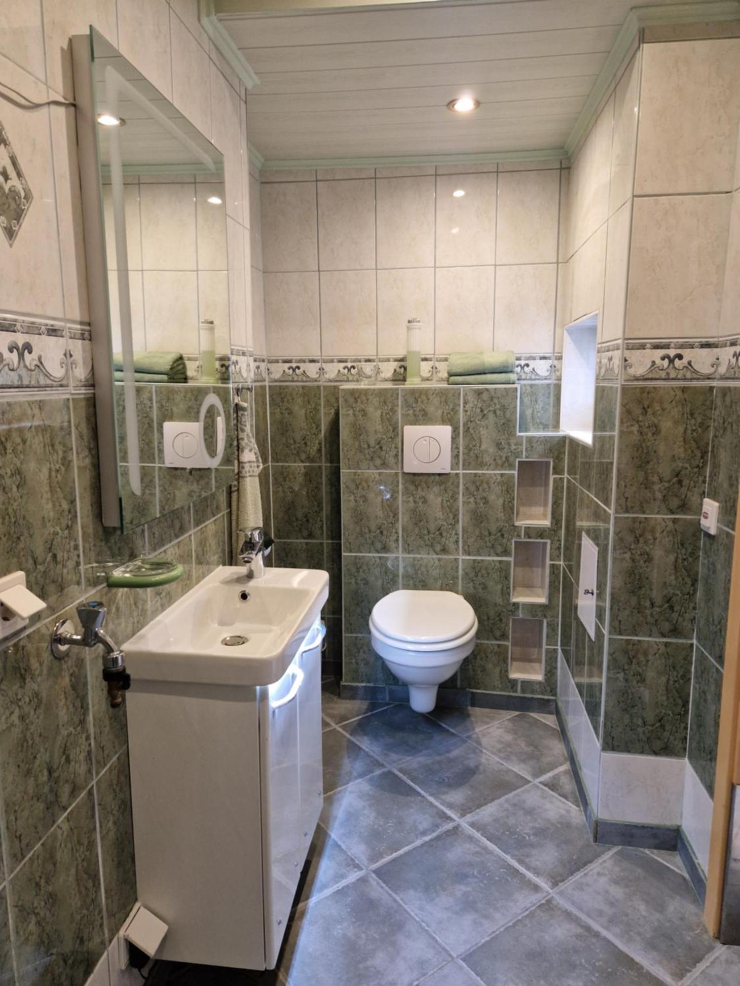 Ferienwohnung Am Oepitzer Berg Pößneck エクステリア 写真