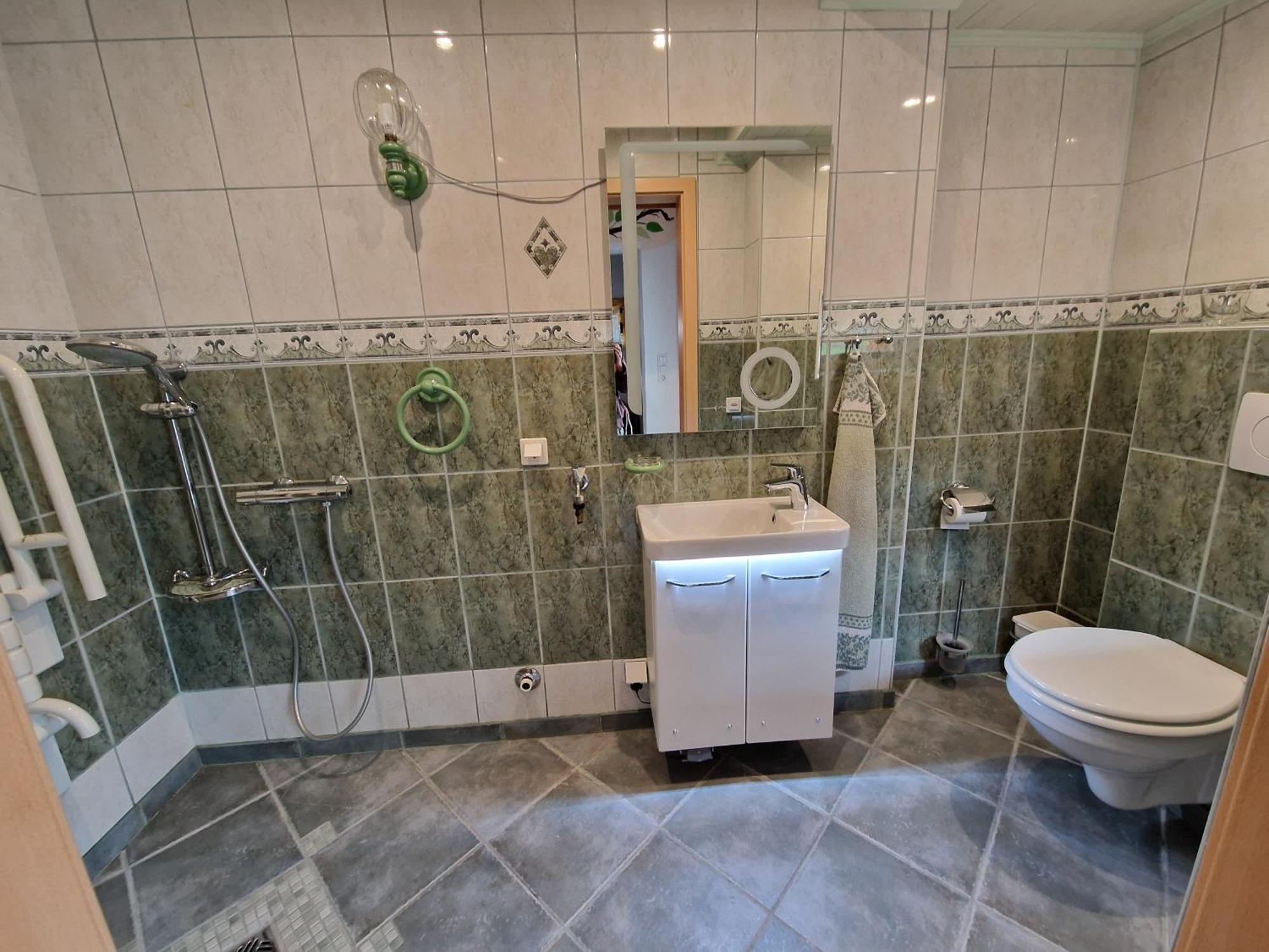 Ferienwohnung Am Oepitzer Berg Pößneck エクステリア 写真
