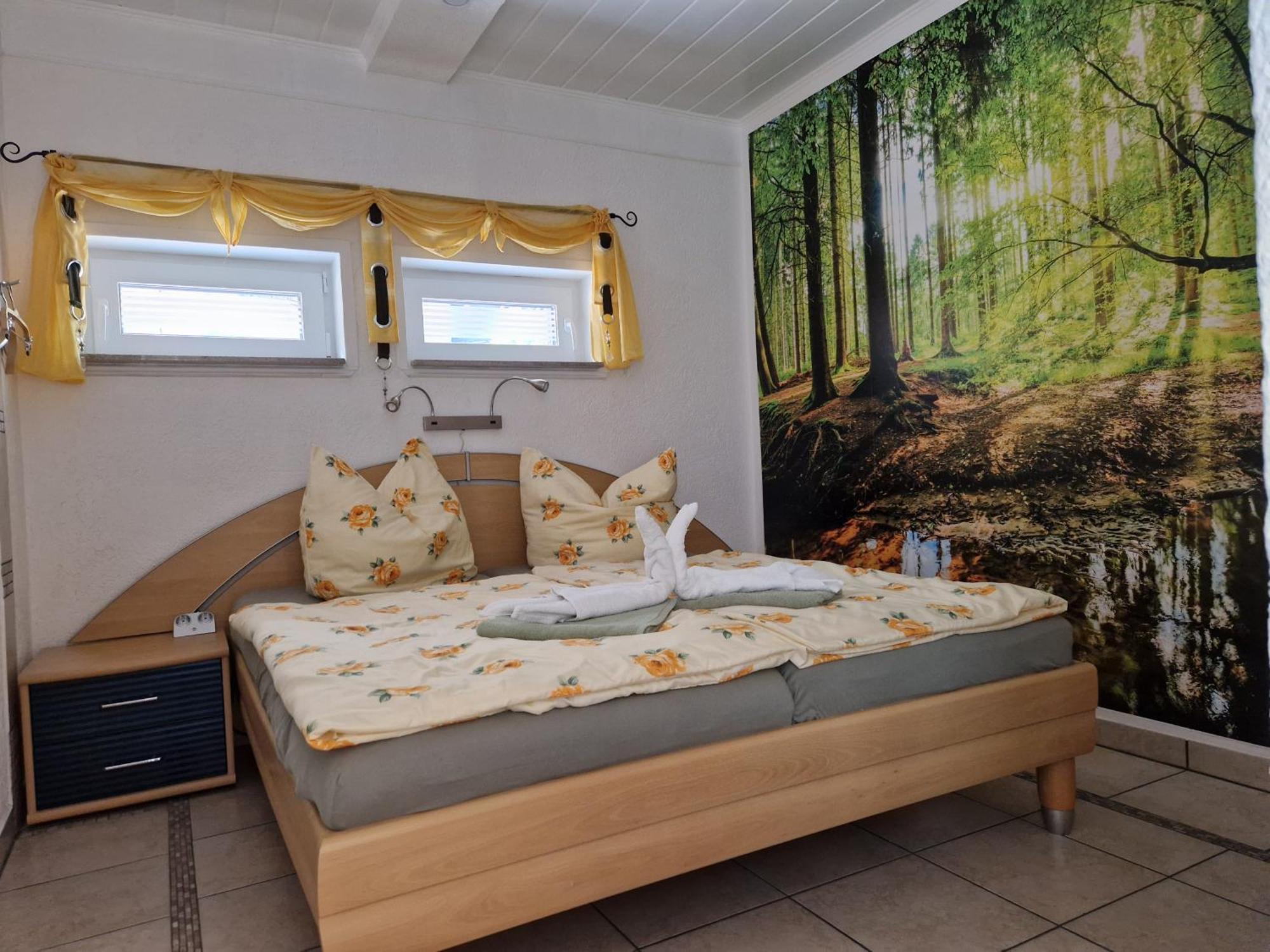 Ferienwohnung Am Oepitzer Berg Pößneck エクステリア 写真